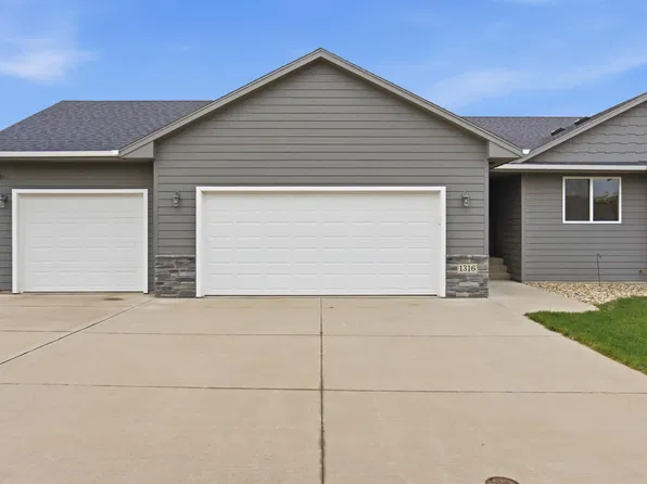 1316 N Archer Dr, Sioux Falls, SD 57103