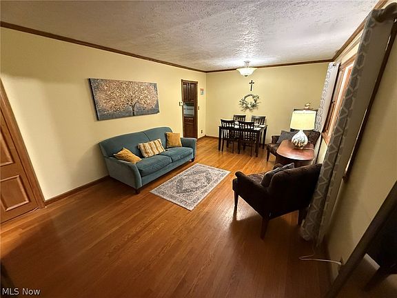 3rd image of 744 Baker Ave NW