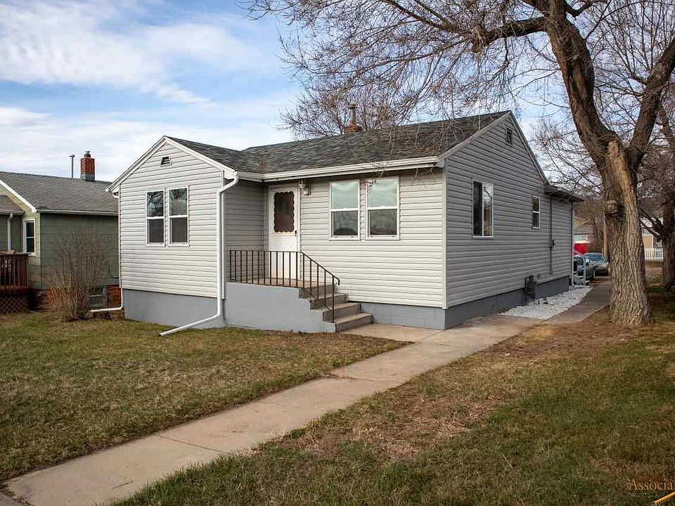 1st image of 1021 Haines Ave