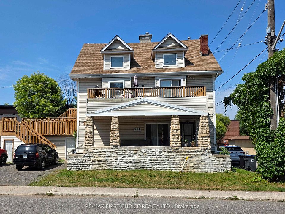 1st image of 711 Ridgeway St E