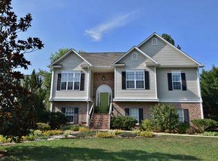 1706 Hunterwoods Dr, High Point, NC 27265