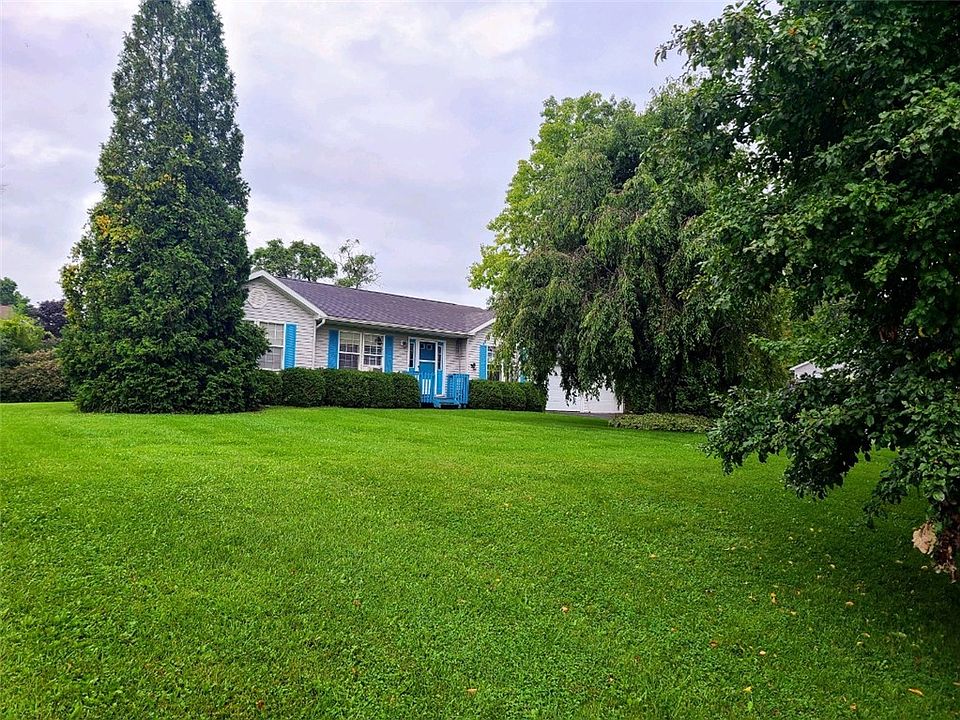 1st image of 1692 Oak Leaf Ln