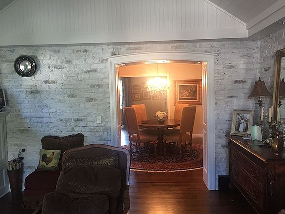 5th image of 3925 Kipling Ave S