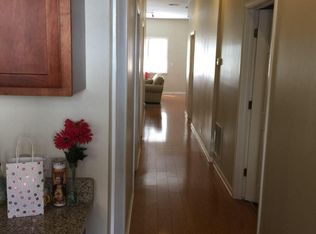 1114 W Roscoe St #1, Chicago, IL 60657