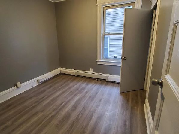 56 Millington Ave Floor 3