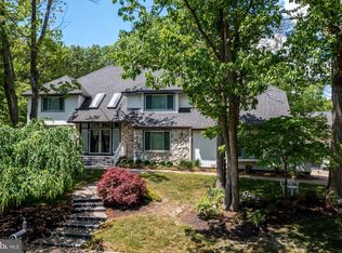 5 Callison Ln, Voorhees, NJ 08043