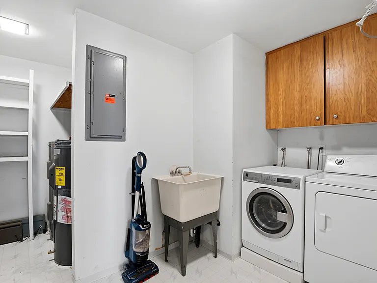 2135 Webb St #2135 — Photo 30