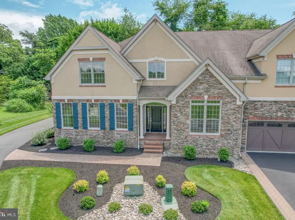 94 Wolf Creek Cir, Dover, DE 19901