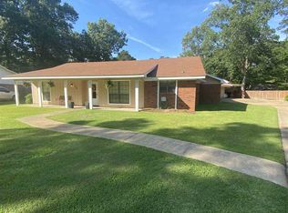 206 Sandpiper Rd, Brandon, MS 39047