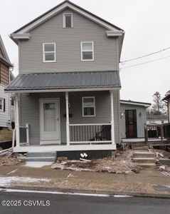 142 Hanover St, Northumberland, PA, 17857