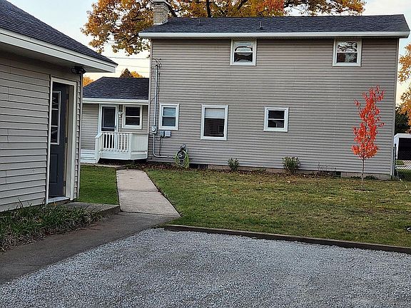 2nd image of 1711 Montana Ave