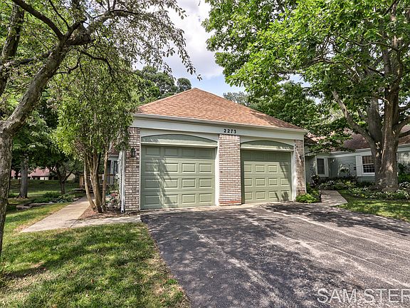 2nd image of 2273 Edington Dr SE #110