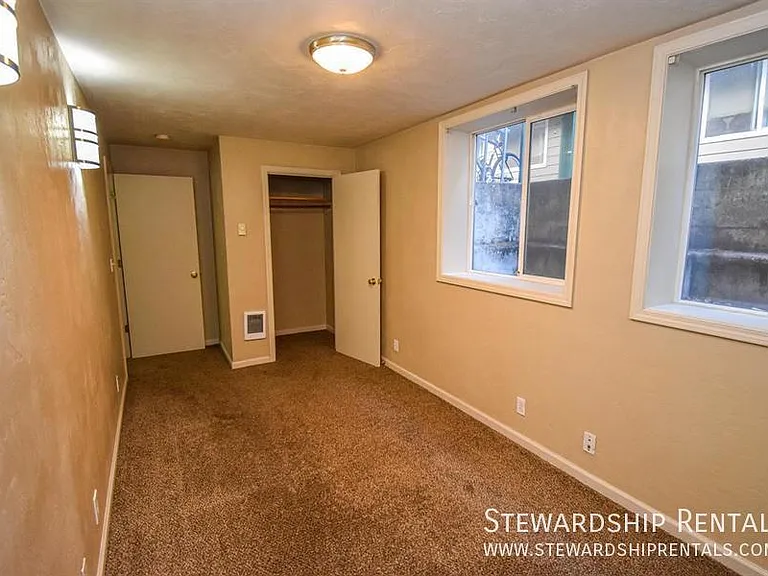 1825 Harris St #1 — Photo 14