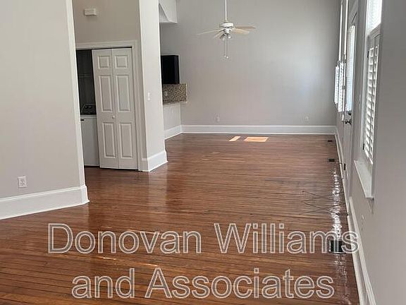 5th image of 135 E Wilson Ave