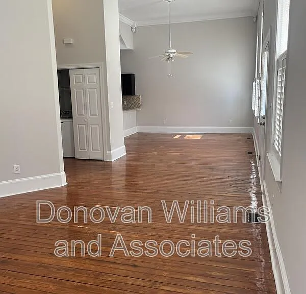 135 E Wilson Ave #E — Photo 5