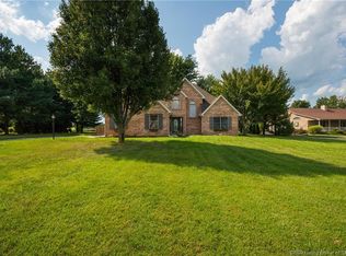 2156 S Logans Point Dr, Hanover, IN 47243
