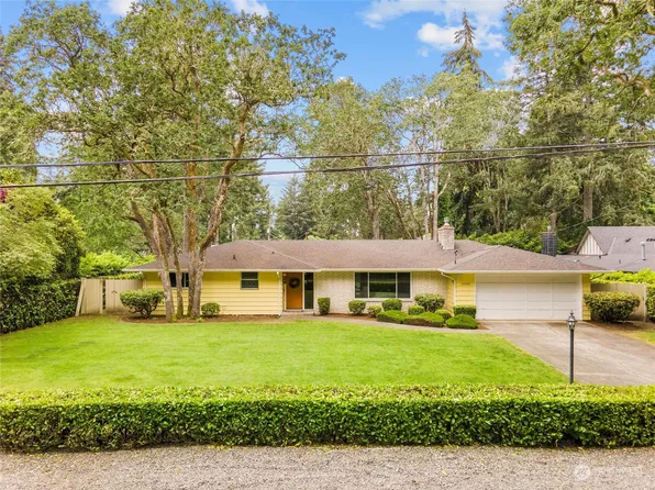 12102 Interlaaken Drive SW, Lakewood, WA 98498