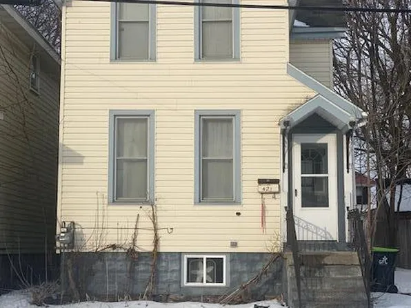 421 Dawson St, Sault Sainte Marie, MI 49783