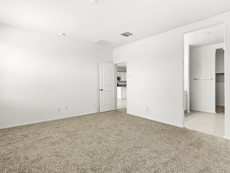 10427 W Parkway Dr — Photo 23
