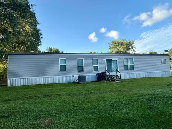 172 County Road 738, Buna, TX 77612