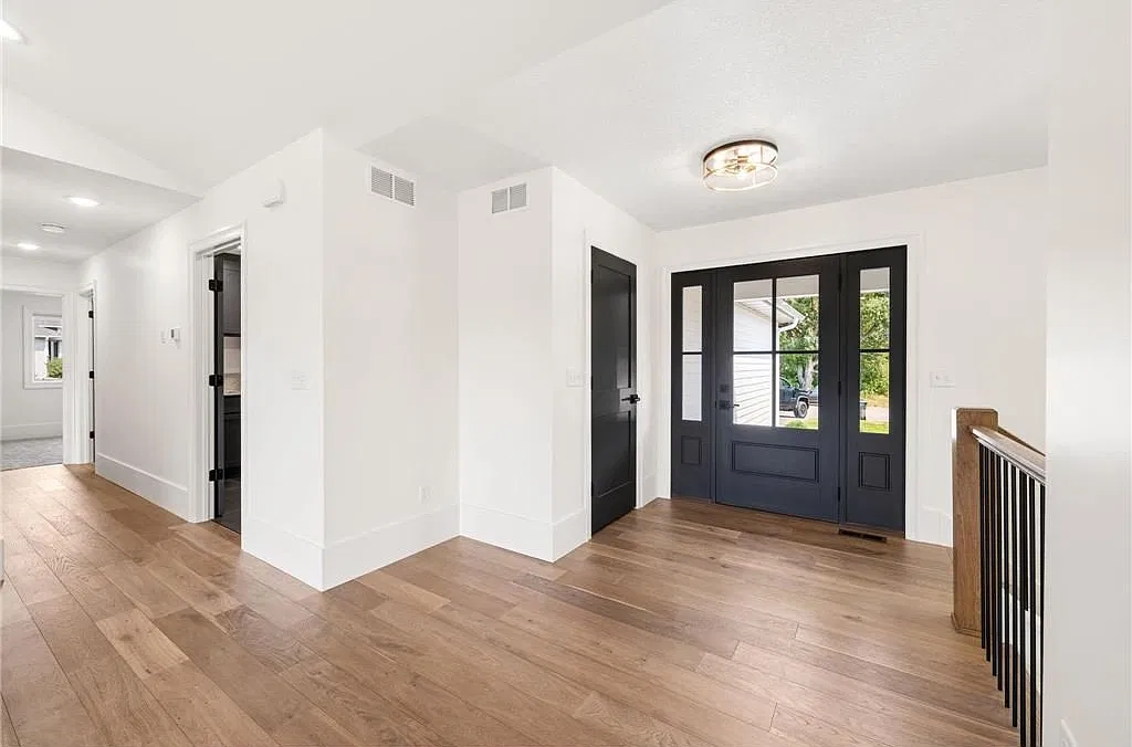 4 bed, 3.0 bath, 3022 sqft, $3,450 — Photo 4