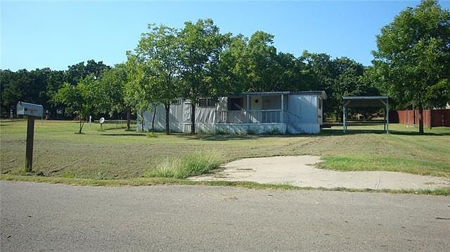 1st image of 308 Oak Dr