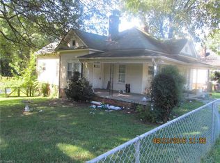 1622 McKnight Mill Rd, Greensboro, NC 27405