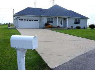 25619 W Roan Ln, Shorewood, IL 60404