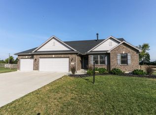 24 Cypress Ct, Germantown, OH 45327