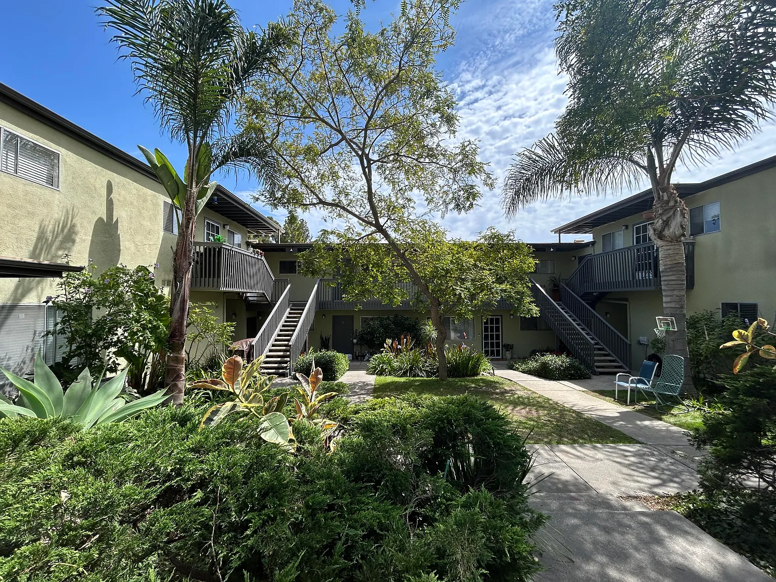 1 bed, 1.0 bath, $2,495 — Photo 1