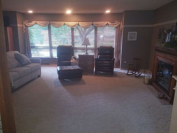 18' X 20' Living Room