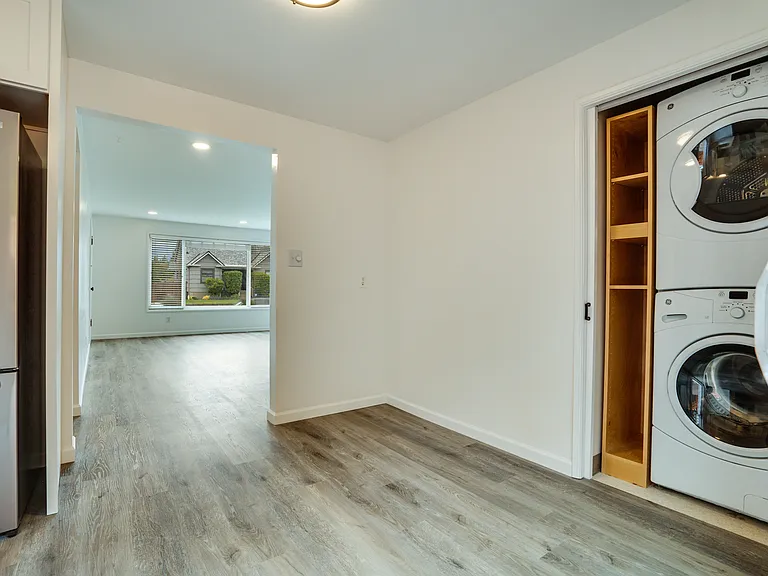 1416 N Cedar St — Photo 15