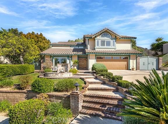 2nd image of 1048 Promontory Pl