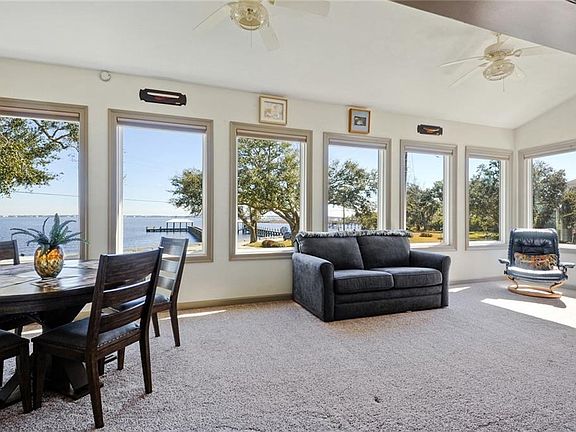 2nd image of 810 N Beach Blvd