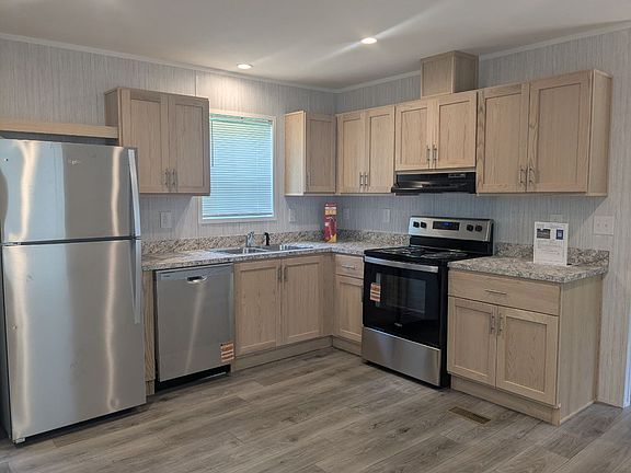 4th image of 20528 Ridge Rd #239