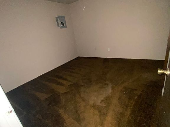 5th image of 300 E Knoxville St #6