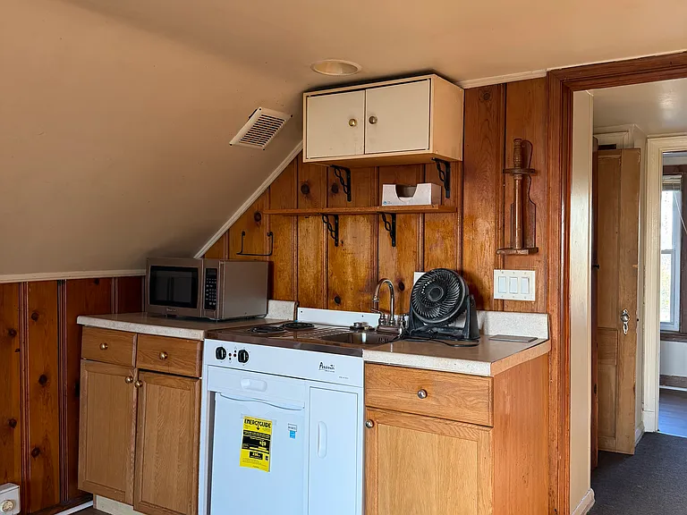 10 E Overlea Ave #4 — Photo 6