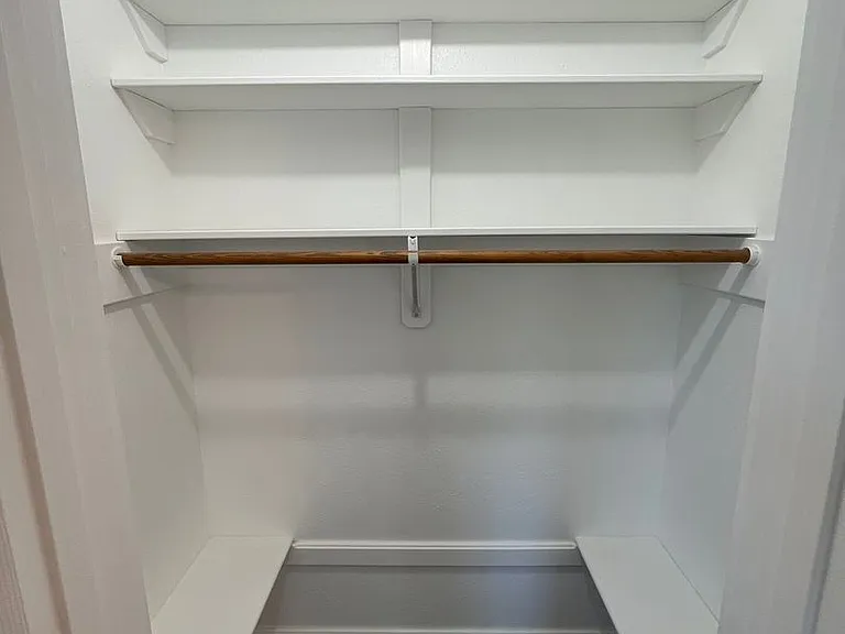 616 S Duluth Ave #2 — Photo 9