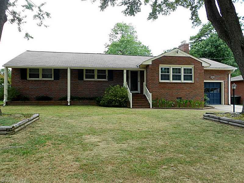 1st image of 8 Malbon Ave