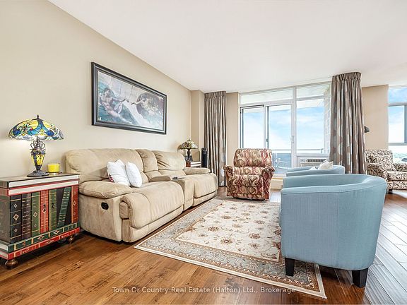 5th image of 5250 Lakeshore Rd #1906
