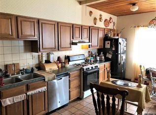 170 6th Ave, Troy, NY 12180