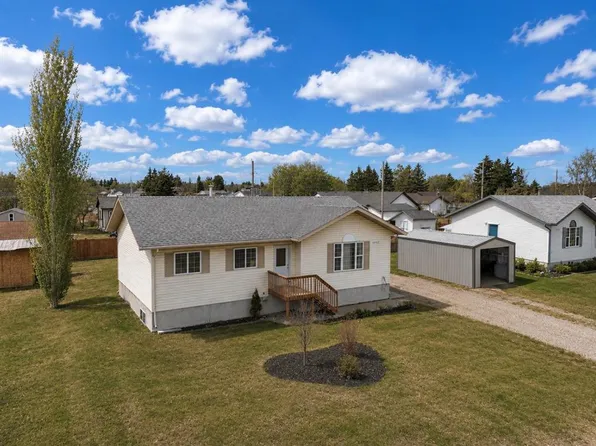 10209 N 105th Ave, Mackenzie County, AB T0H 2H0