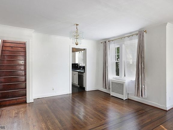 5th image of 2106 Kay Ave