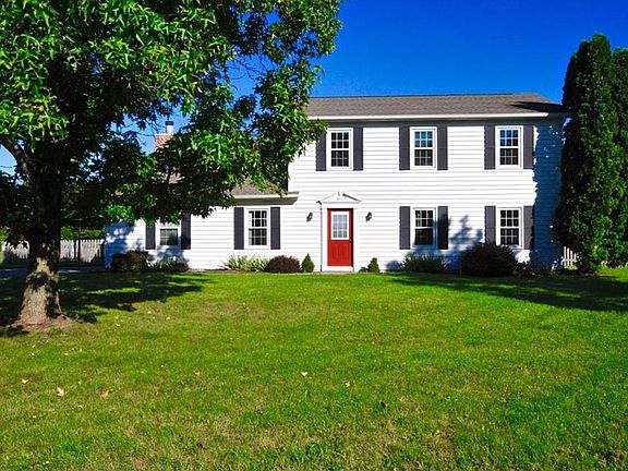 2nd image of 450 Waterford Dr