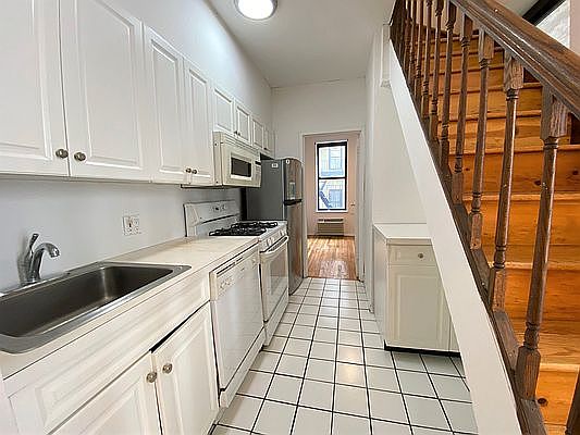 2nd image of 234 E 82nd St APT 1