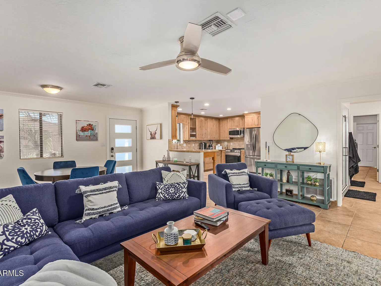 2 bed, 1.0 bath, 1440 sqft, $3,000 — Photo 2
