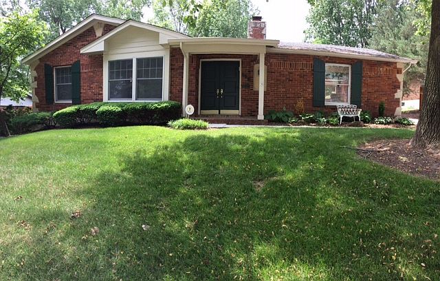 1st image of 566 Windsor Mill Dr