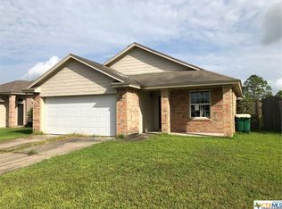 202 Yosemite Dr, Victoria, TX 77904