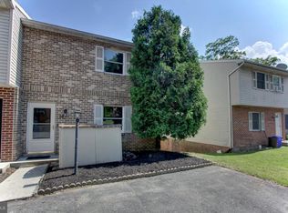 68 Ashford Dr, Enola, PA 17025