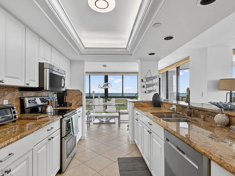 2800 N Highway A1A #305 — Photo 12